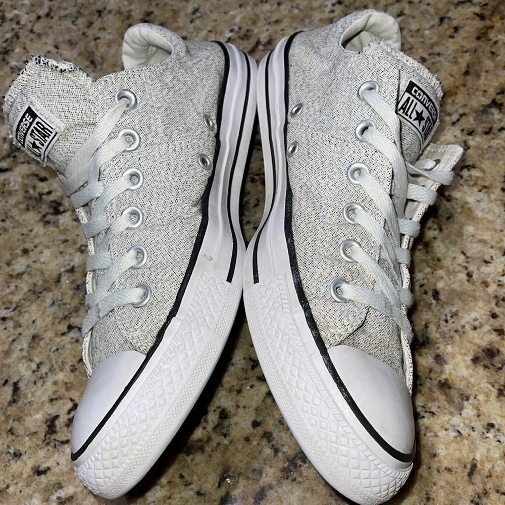 Converse - Picture 3 of 10